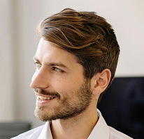 Porträt von Michael Brennan, CTO und Führungspersönlichkeit im Bereich Fintech und Krypto-Technologie